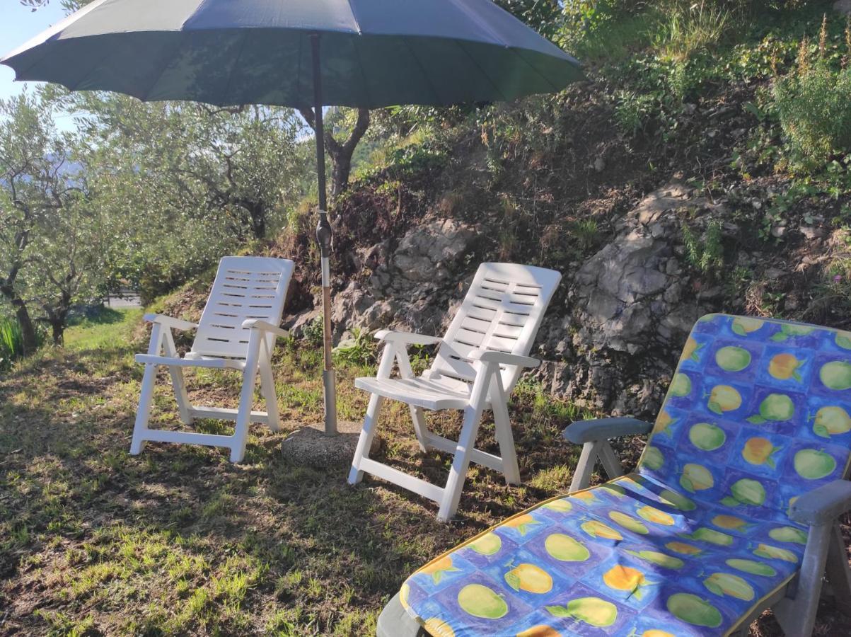Casadolcelago Marone Villa Con Giardino Vista Lago Private Parking Exterior foto